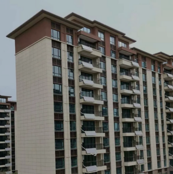 冠晶石施工现场如何严格把控施工细节？