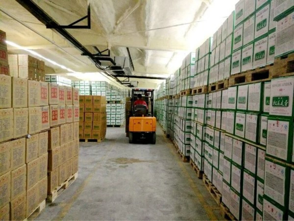 High-temperature warehouse