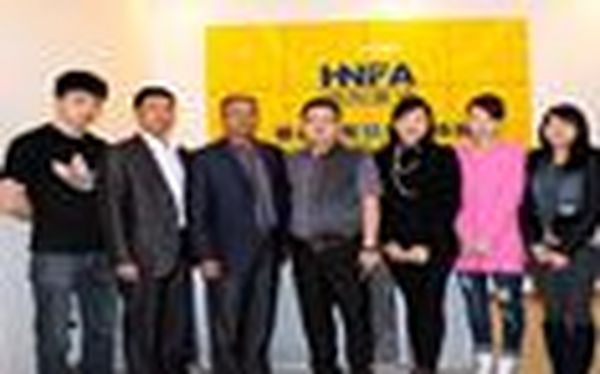 中国家具总评榜秘书长莅临湖南家协指导工作