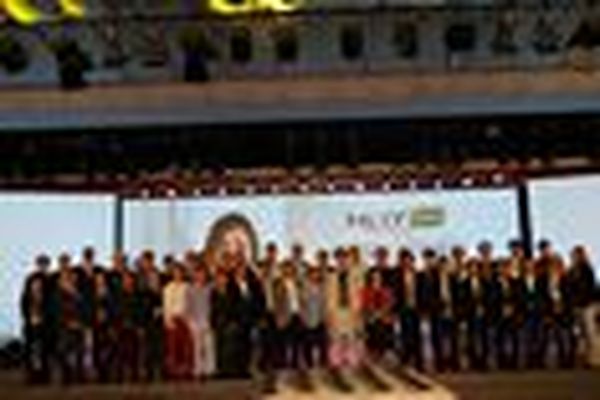 湖南家协常务副会长袁文和受邀带队出席中国家具销售商联合会2015春茗会