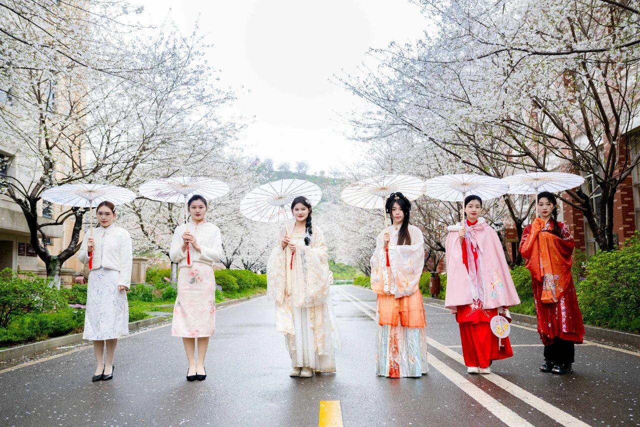 湖南省家具行业协会,家具行业协会,家具行业 湖南省家具行业协会,家具行业协会,家具行业