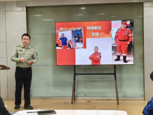 深湘举办2025年度消防安全培训暨应急演练 深湘举办2025年度消防安全培训暨应急演练