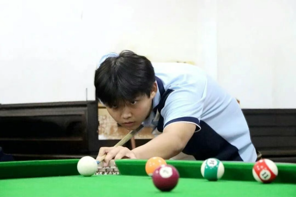 破纪录浪潮与台球桌上的青春：石外高中体育艺术节，重新定义校园运动的无限可能