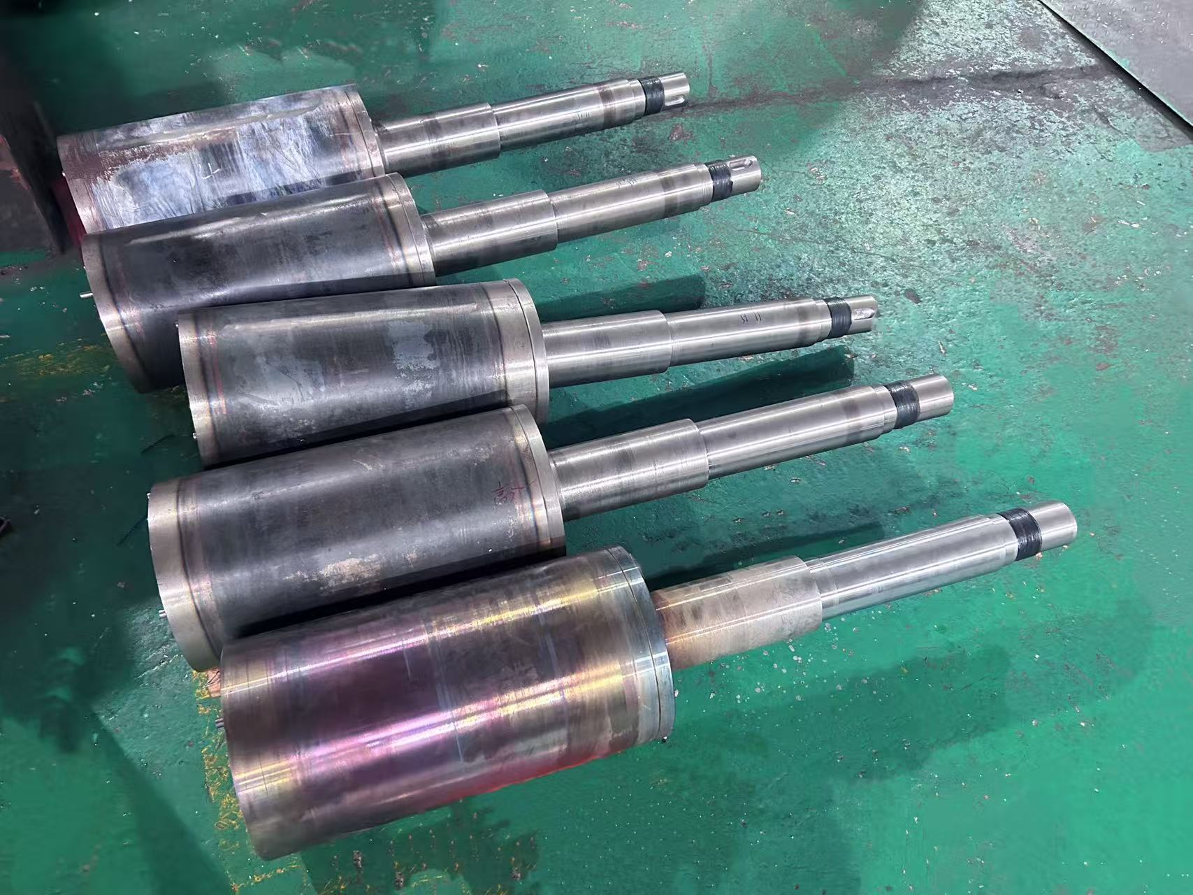 电磁加热悬臂辊