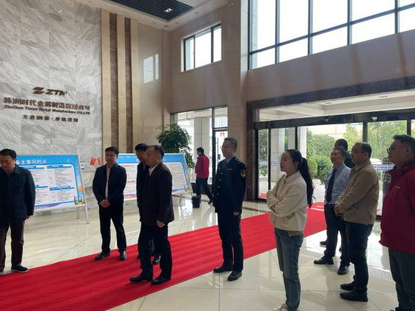 省市场监督管理局特种设备局局长王庆云一行莅临我司调研指导​