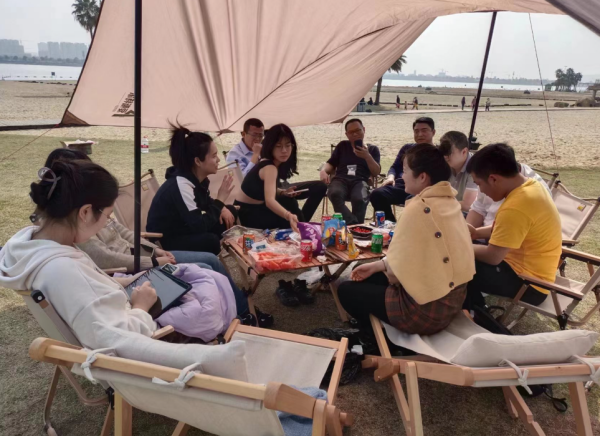 劲鸣所开展庆祝三八妇女节户外活动