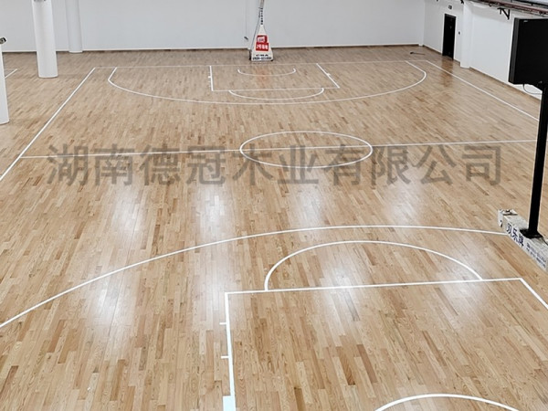 红橡运动木地板