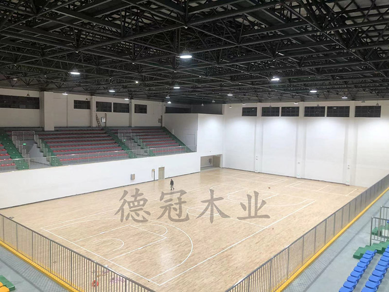 湖南德冠木业有限公司,德冠运动地板,跳跃者运动地板,篮球馆地板,舞台地板