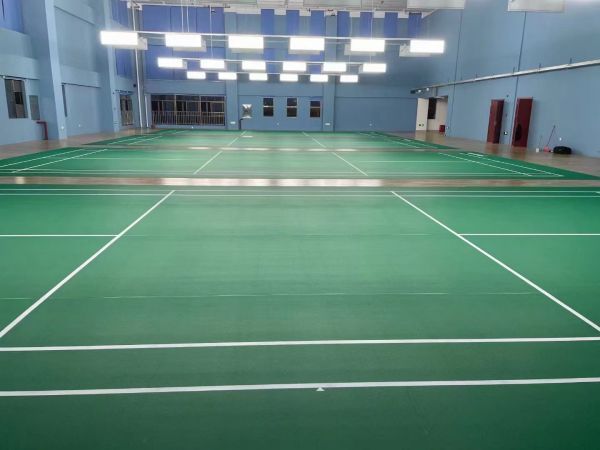 湖南德冠木业有限公司,德冠运动地板,跳跃者运动地板,篮球馆地板,舞台地板