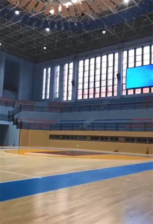 湖南德冠木业有限公司,德冠运动地板,跳跃者运动地板,篮球馆地板,舞台地板