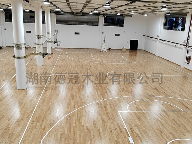 红橡运动木地板