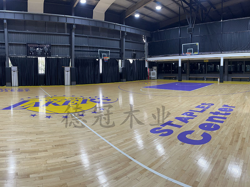 湖南德冠木业有限公司,德冠运动地板,跳跃者运动地板,篮球馆地板,舞台地板