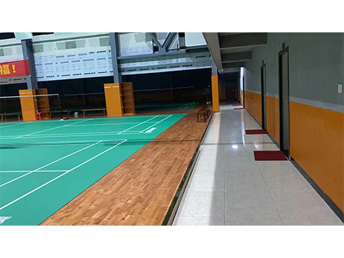 湖南德冠木业有限公司,德冠运动地板,跳跃者运动地板,篮球馆地板,舞台地板