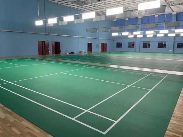 湖南德冠木业有限公司,德冠运动地板,跳跃者运动地板,篮球馆地板,舞台地板