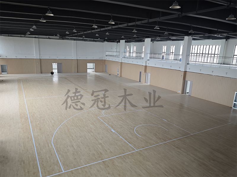 湖南德冠木业有限公司,德冠运动地板,跳跃者运动地板,篮球馆地板,舞台地板