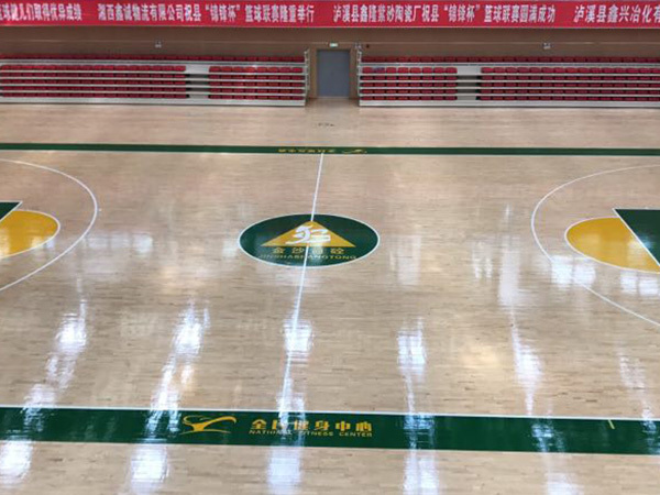 德冠篮球场安装7