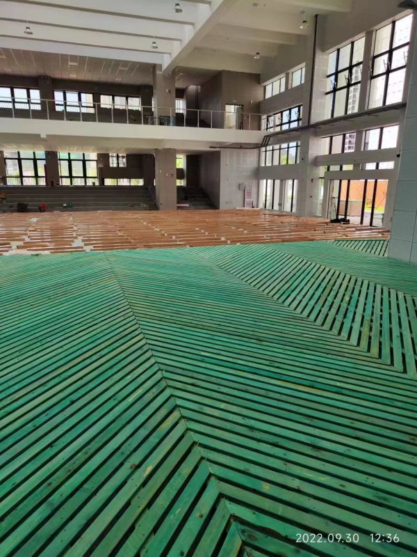 湖南德冠木业有限公司,德冠运动地板,跳跃者运动地板,篮球馆地板,舞台地板