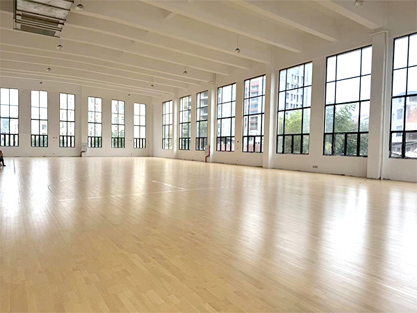 体育馆木地板案例