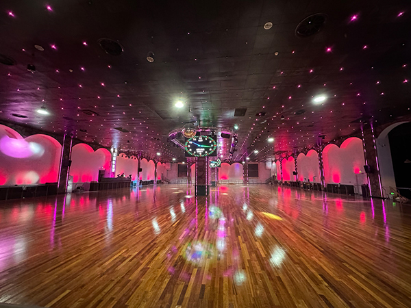 轮滑馆木地板案例