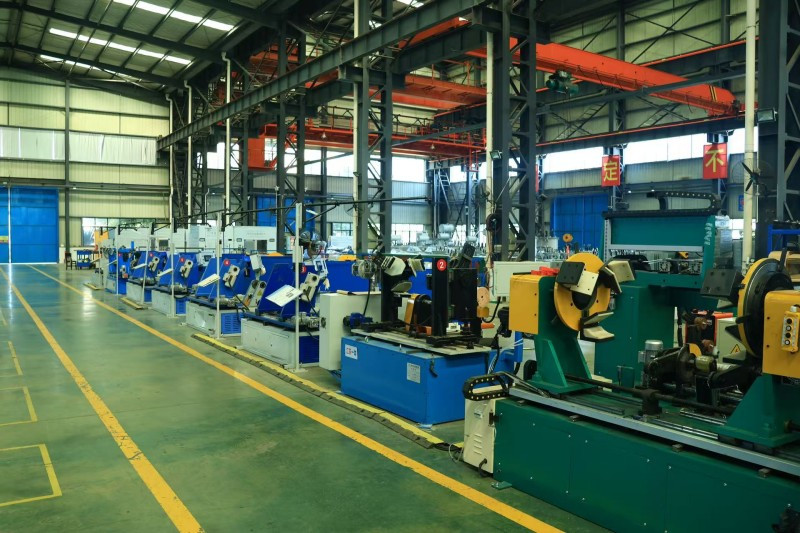 变压器线圈绕制车间