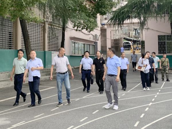 省政法委领导、省教育厅领导来我校调研