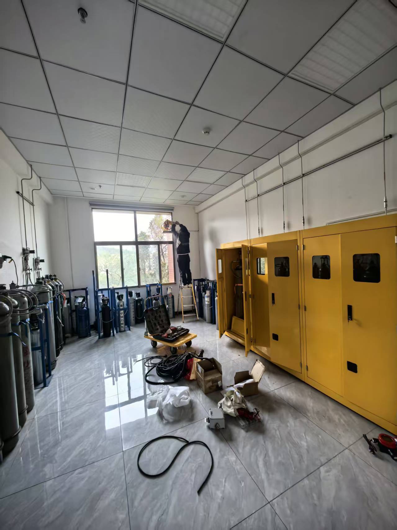 实验室气体探测器风机联动