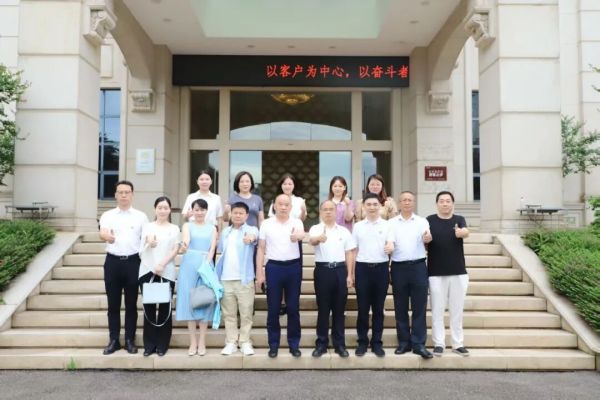 深化校企合作长效机制——2025“访企拓岗促就业”座谈会