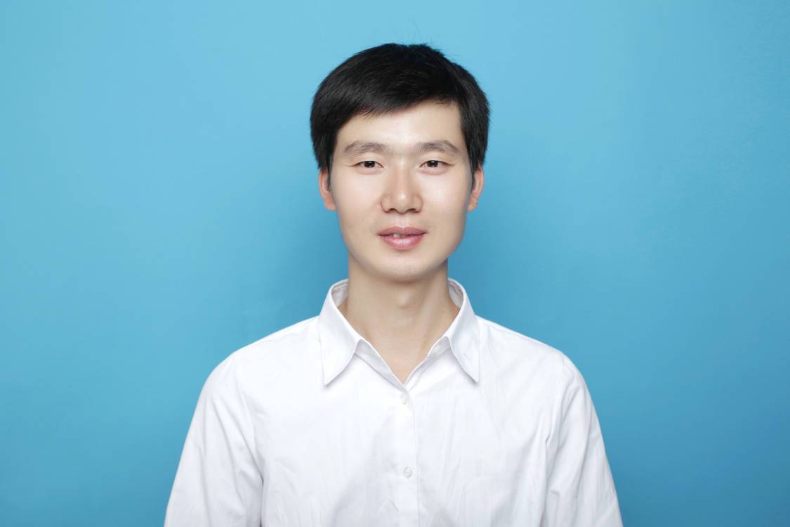 罗海洋 副校长（教研教学） 数学教师