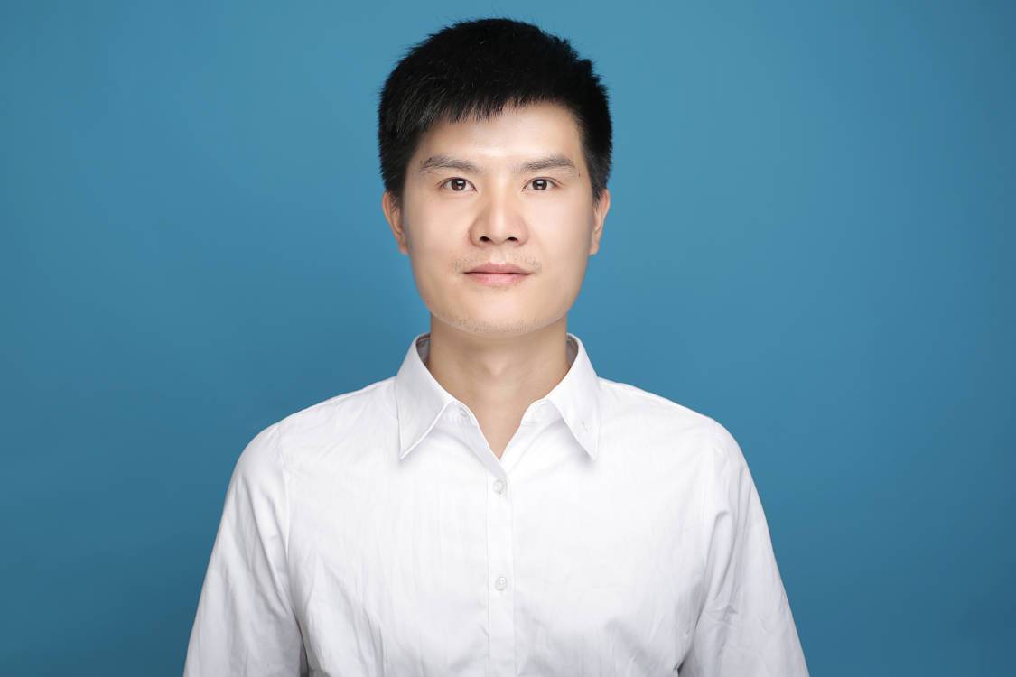 陈龙 政教处主任 心育教师