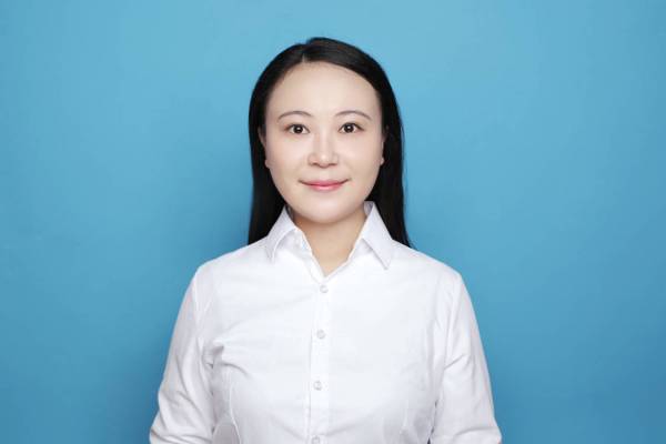 宁晨辰：招生办主任