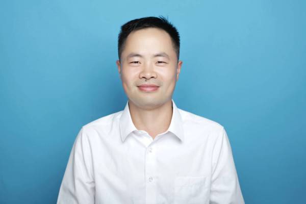 陈超：教务处主任