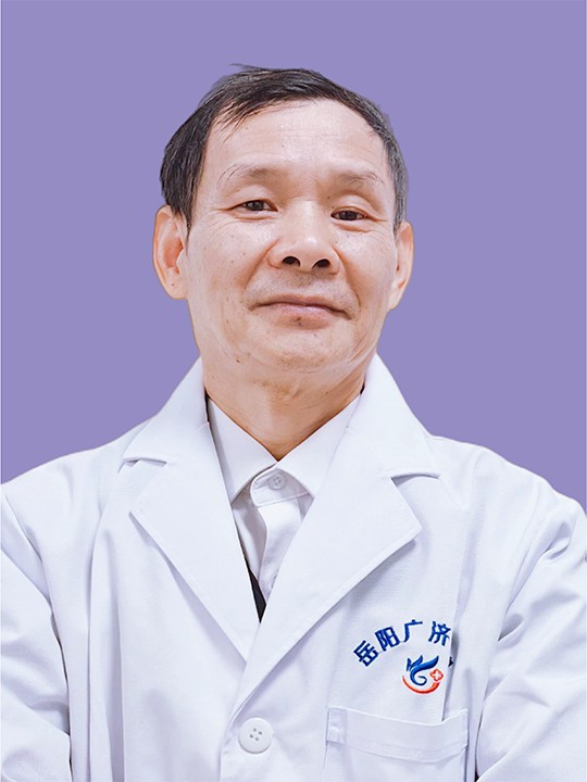 消化內(nèi)科主任 歐陽(yáng)敏