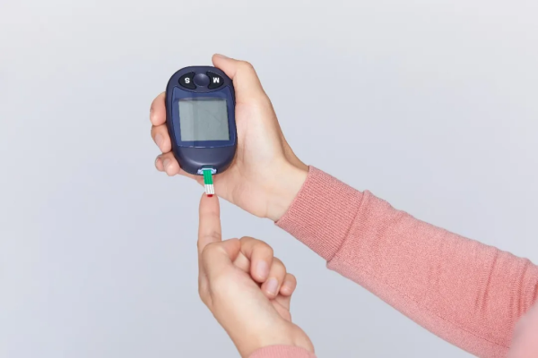 流感季 糖尿病患者這樣做 | 暢呼吸 護(hù)健康