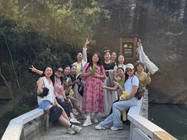 團(tuán)隊(duì)風(fēng)采