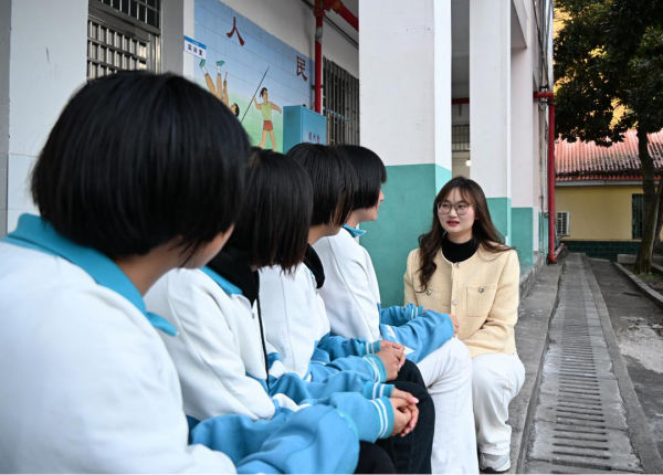 （新闻故事）家校携手暖童心