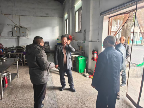 郴州市教育局领导来我校考察工作