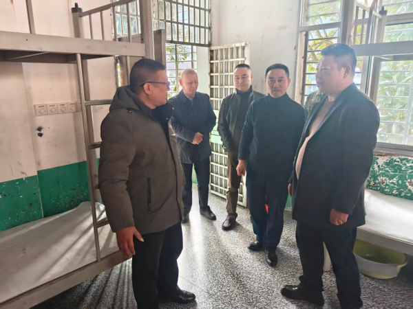 郴州市教育局领导来我校考察工作