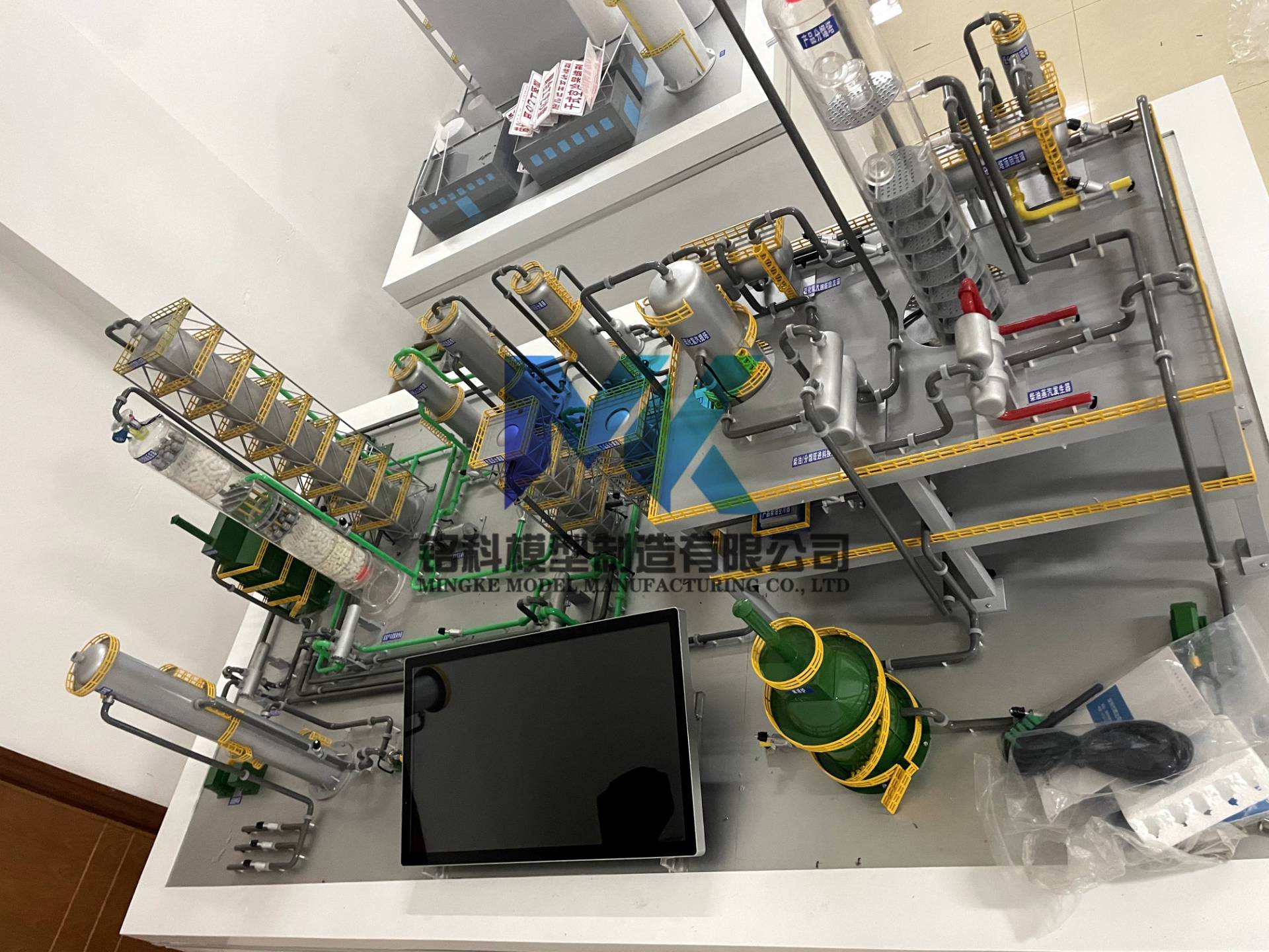 60b9d490811d4c7124cbdf17c52e46