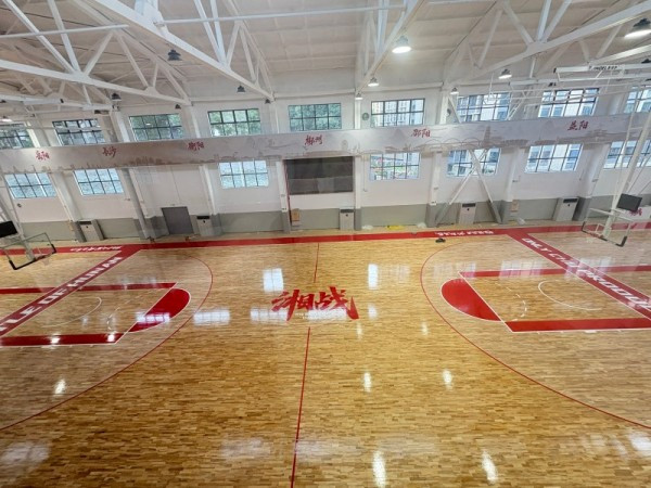 篮球馆木地板