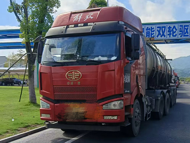 運(yùn)輸車輛 (4)