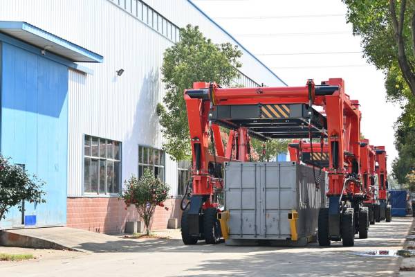 没有滤镜的跨运车源头工厂日常