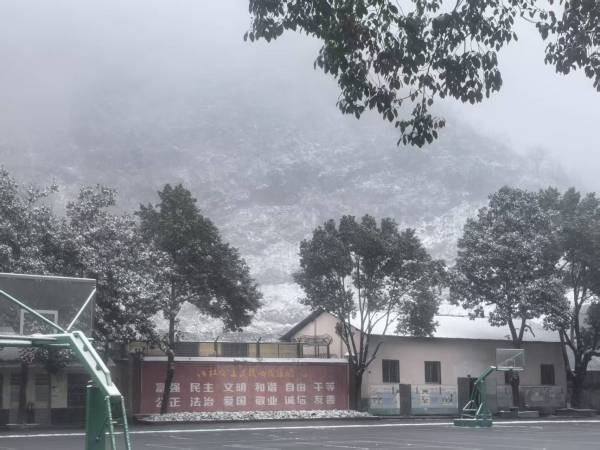 专访郴州素能教育学校校长蒋坤：以爱为基，以专业为翼，为迷途青春铺就回归之路