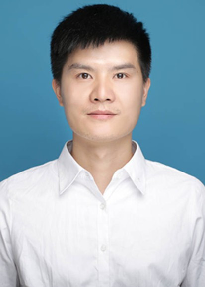 陈龙 政教处主任 心育教师_副本