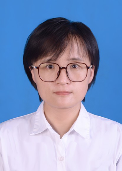 唐素琪 国际合作部主任 英语教师_副本