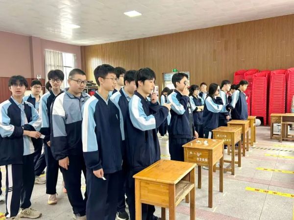 爱眼护眼，守护“视”界——石外高中开展2026年春季学生视力检测工作
