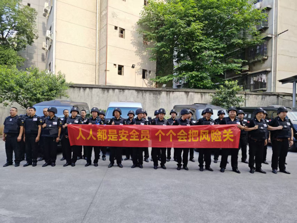 怀化保安：以“时时放心不下”的责任感筑牢金融安全防线