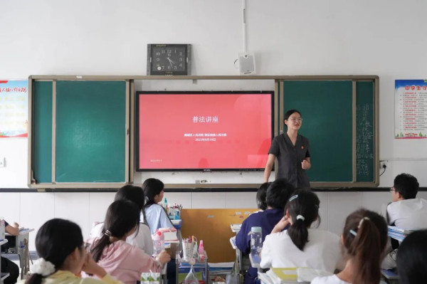 法治进校园|我校联合鹤城区法院开展法治宣传活动