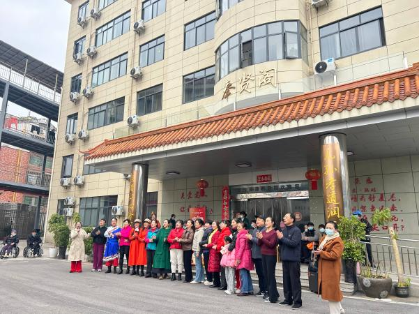 长沙快乐艺术团走进我院2