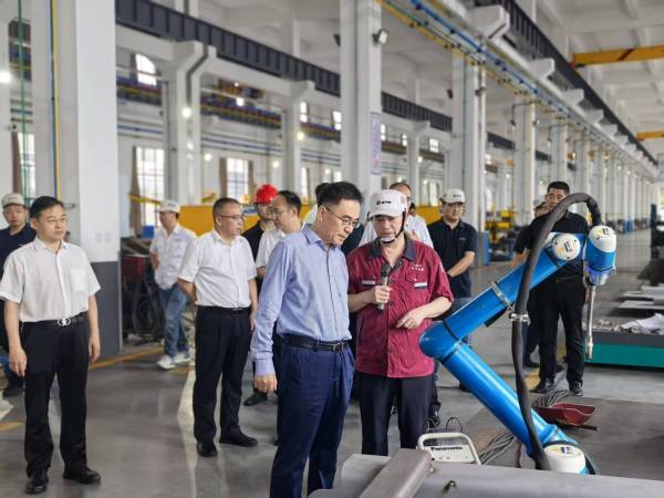 湖南省副省长莅临株洲时代金属制造有限公司调研指导工作