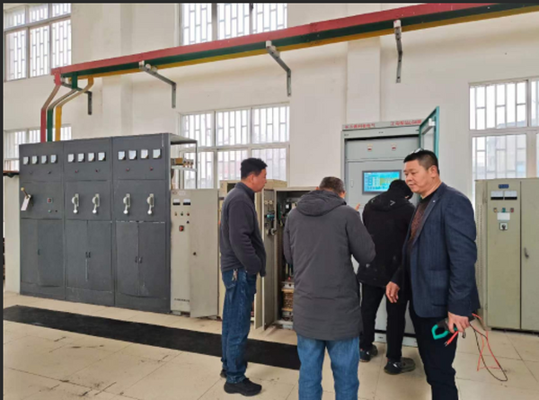 我司成功承接洪湖智慧排涝七个泵站水利信息化LCU屏产品；工程师在黄牛湖泵站成功调试运行